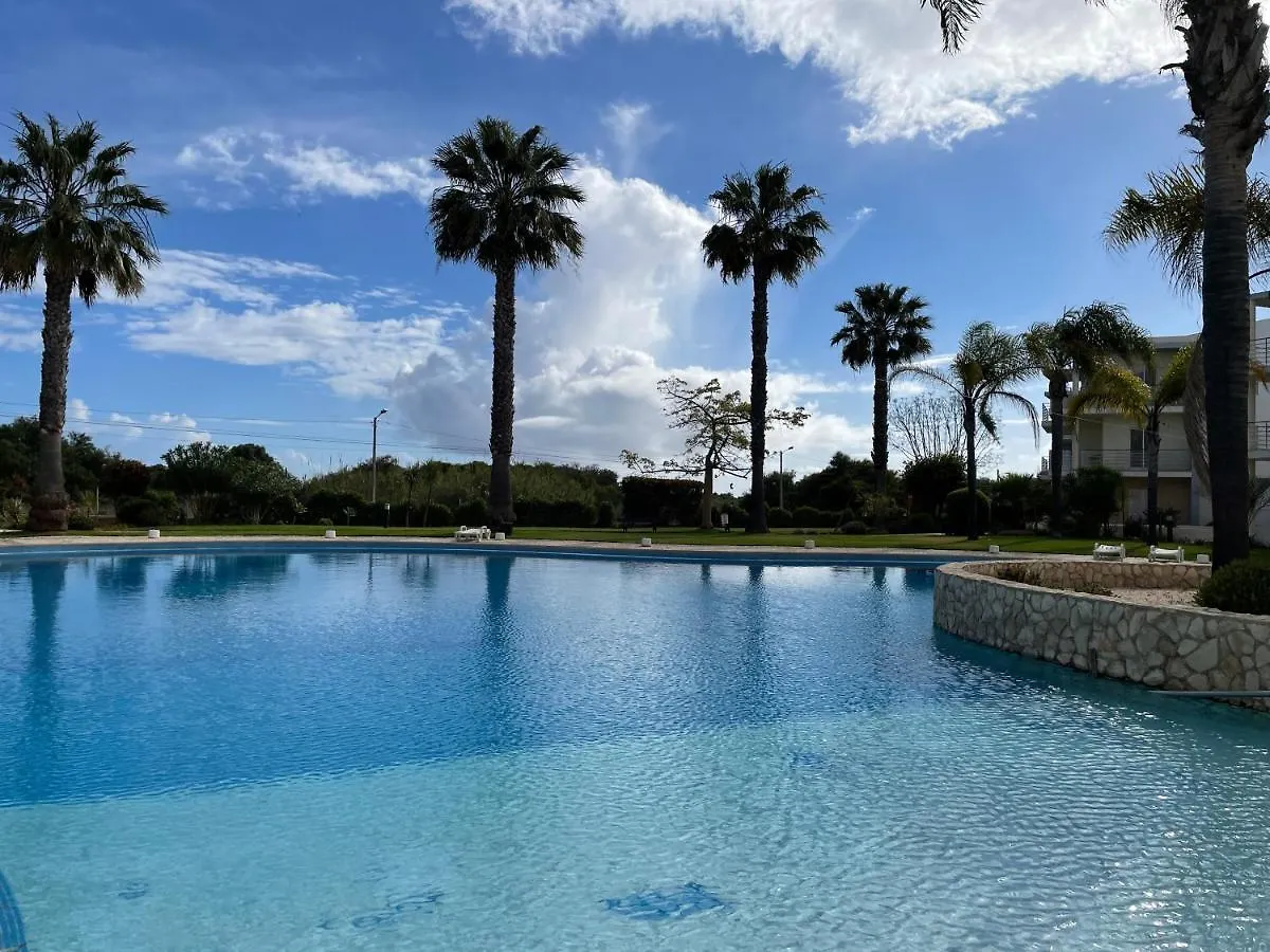 אלבור Vila Praia 7 - Beach & Pool Apartment